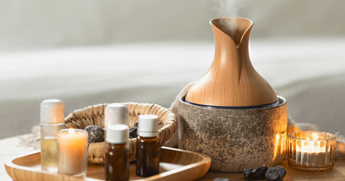 冬の乾燥対策にアロマディフューザーと精油を使う様子
